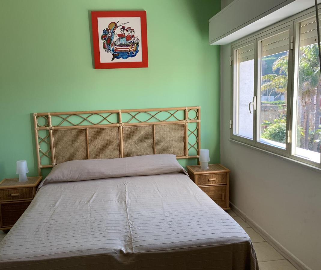 אגנונה באגני Hotel Il Triangolo מראה חיצוני תמונה